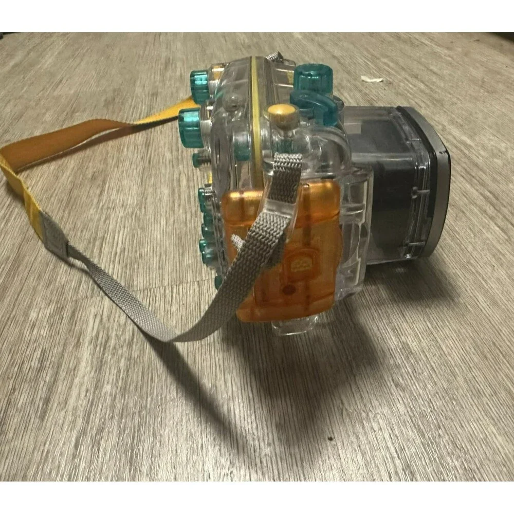 Canon WP-DC28 Waterproof Case for PowerShot G10 Underwater Photography - EUC